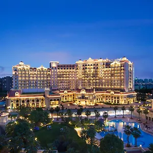 Отель Radisson Blu Forest Manor Hongqiao - Near Necc